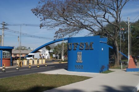 Pórtico da Universidade Federal de Santa Maria. Foto: Ítalo Padilha/Divulgação UFSM
