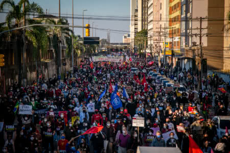 Ato contra o governo de Jair Bolsonaro, dia 3 de julho, em Porto Alegre. (Foto: Luiza Castro/Sul21) 