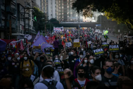 Ato contra o governo Bolsonaro em Porto Alegre, dia 24 de julho. (Foto: Luiza Castro/Sul21)