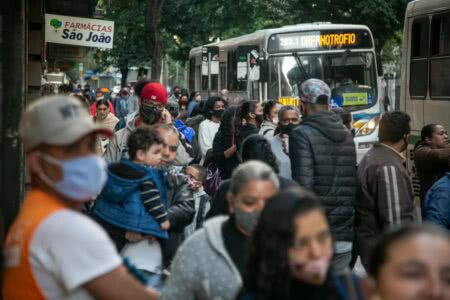 Covid: Internações crescem, média de óbitos dobra e governo emite Avisos para todo RS