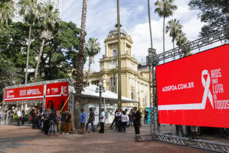 Porto Alegre há anos está entre as capitais com maiores taxas de detecção e óbitos por aids do País | Foto: Cristine Rochol/PMPA