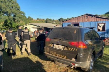 Cerca de trezentos policiais participam da ação na Terra Indígena Serrinha. (Foto: Divulgação/PF)