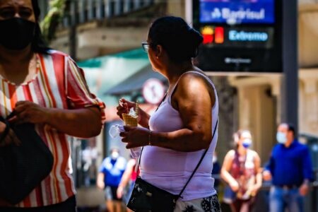 Frente fria deve chegar ao RS na 4ª para amenizar calor extremo