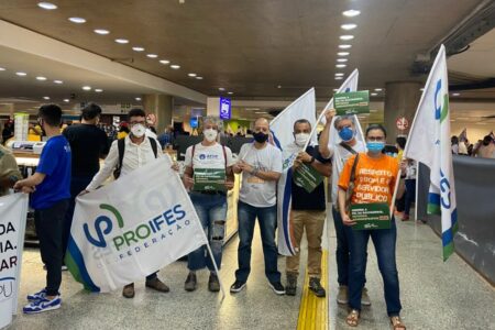 Uma Frente ampla de união nacional para derrotar o fascismo (por PROIFES Federação)