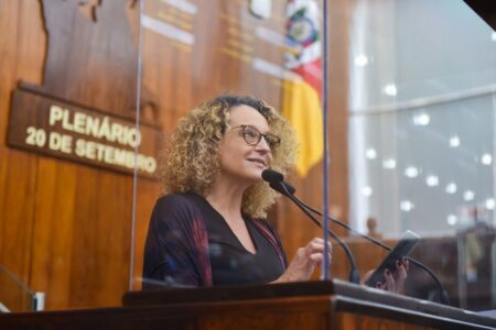 Luciana Genro assina a representação | Foto: Divulgação