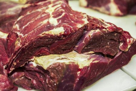 Carnes, farinha de trigo e biscoitos estão entre os produtos afetados. Foto: Marcello Casal Jr/Agência Brasil