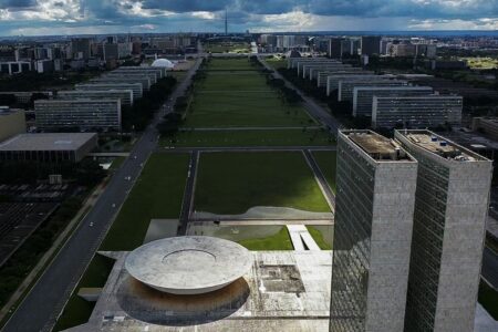 Aprovada PEC que proíbe União de criar despesas sem apontar receita