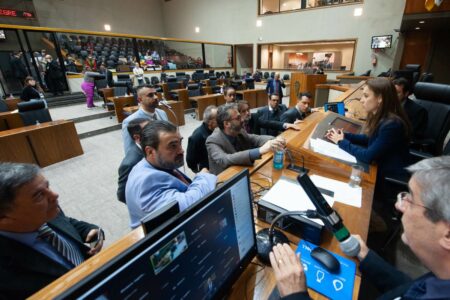 Câmara aprova projeto que reduz participação de trabalhadores no Conselho Municipal de Saúde