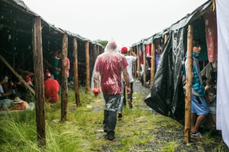 Projeto aprovado em Comissão prevê força policial em desocupações de terra sem ordem judicial