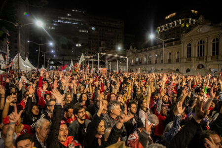 Vitória! Sem medo de ser feliz. Viva a democracia (por Selvino Heck)