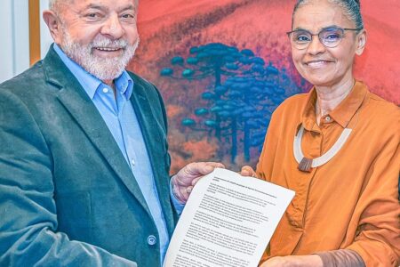 Lula reencontra Marina Silva e oficializa apoio à defesa do meio ambiente