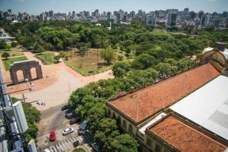 Lá se vai a Redenção, o boi e as cordas (por Karen Santos)