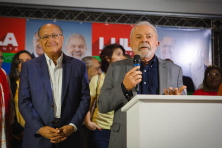 Lula e Alckmin durante evento em Porto Alegre, no Plaza São Rafael. Foto: Joana Berwanger/Sul21