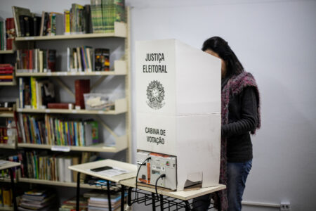 TSE conclui 100% da apuração dos votos do primeiro turno para presidente