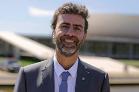 Marcelo Freixo anuncia saída do PSB e filiação no PT