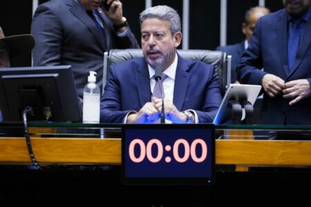 Arthur Lira quer votar as novas regras na próxima semana. Foto: Pablo Valadares/Câmara dos Deputados


