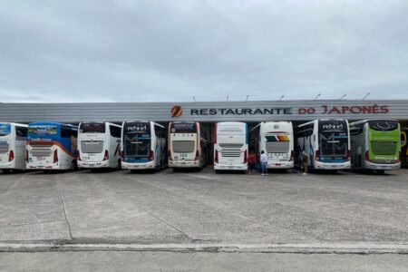 Passageiros relatam que ônibus permaneceu em paradouro de Sombrio (SC) por cerca de 45 horas | Foto: Arquivo pessoal 