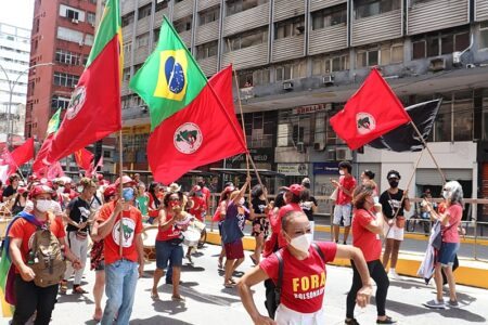 Em defesa do voto popular, Frente Povo Sem Medo chama atos nas periferias do país