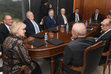 Lula reuniu-se com ministros do STF na sede do tribunal, em Brasília. (Foto: Carlos Moura/SCO/STF/Divulgação)