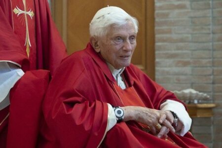 Papa emérito Bento XVI morre aos 95 anos