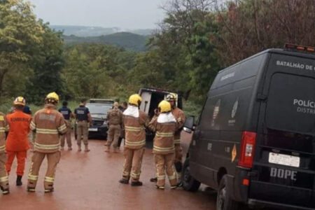 Batalhão de Operações Especiais da PM-DF encontrou material encontrado em Gama, Distrito Federal. (Foto:
Divulgação/PM-DF)