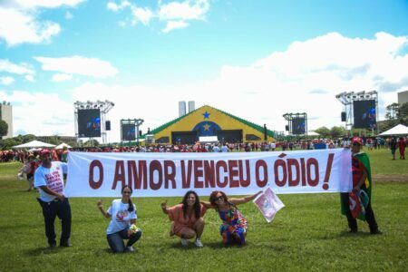 E não é que ele chegou! (Coluna da APPOA)