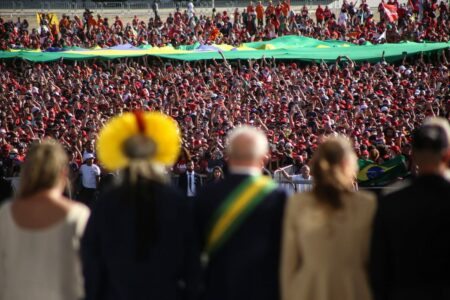 ‘Foi para combater a desigualdade e suas sequelas que nós vencemos a eleição’, diz Lula