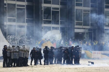 STF determina prisões de ex-secretário e ex-comandante da PM do DF